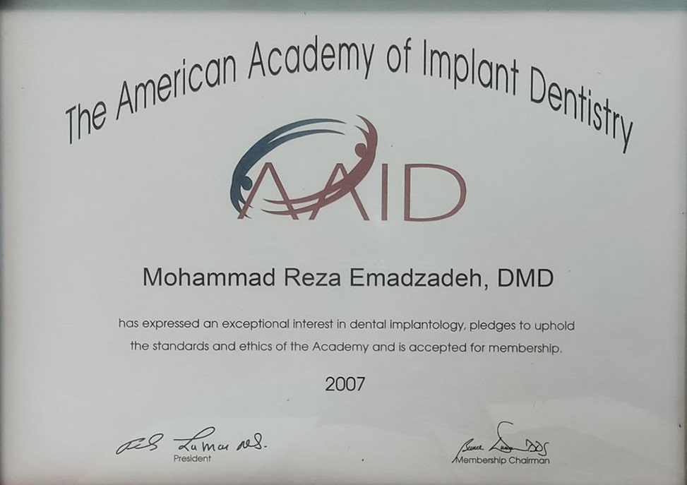 مدرک ایمپلنت دکتر عمادزاده از آمریکا ( دندانپزشک مشهد )