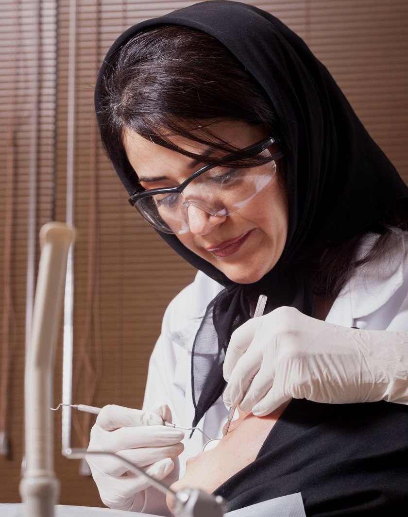 دکتر ظریف متخصص دندانپزشکی در مشهد